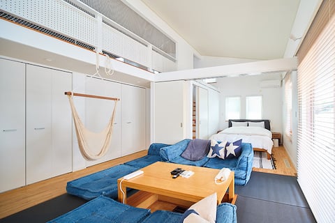 Surf & Turf Aoshima: Surfer's paradise, Aoshima beach is within walking distance! A fun-filled base 