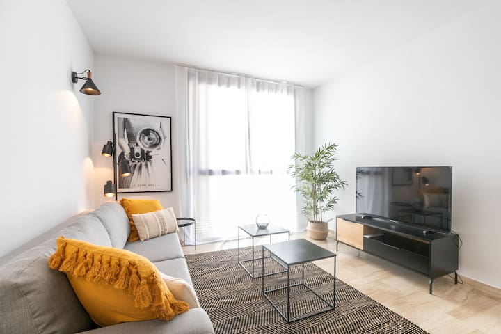 2 Bedrooms Apartment