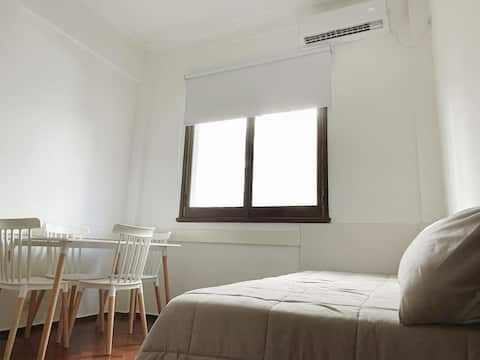 Successful Airbnb property: Ideal for 3! The best location in Retiro