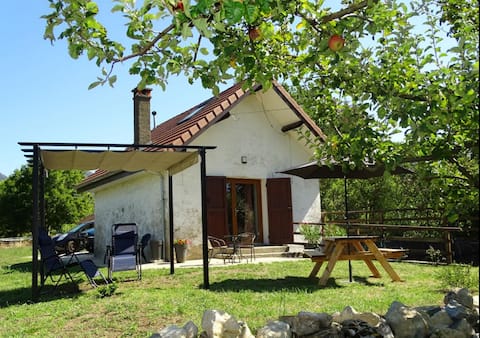 Cottage in the heart of the vineyard