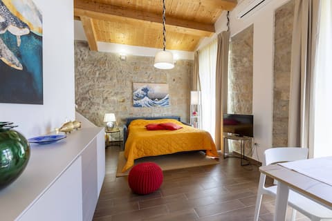 Successful Airbnb property: Apartment in the Historic Center CIN IT111010C2000R8487 in Carloforte