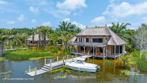 Lodge Toho, Le Village d'Hélène