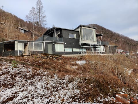 Spacious cabin, amazing view