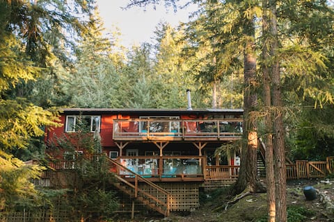 Family, Friends, Fido, FIFA - Bowen Island Getaway