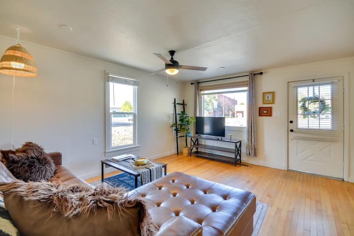 Cozy Historic Downtown Bungalow - Thermopolis, WY