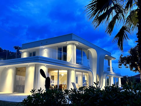 The Sicily Lobster House