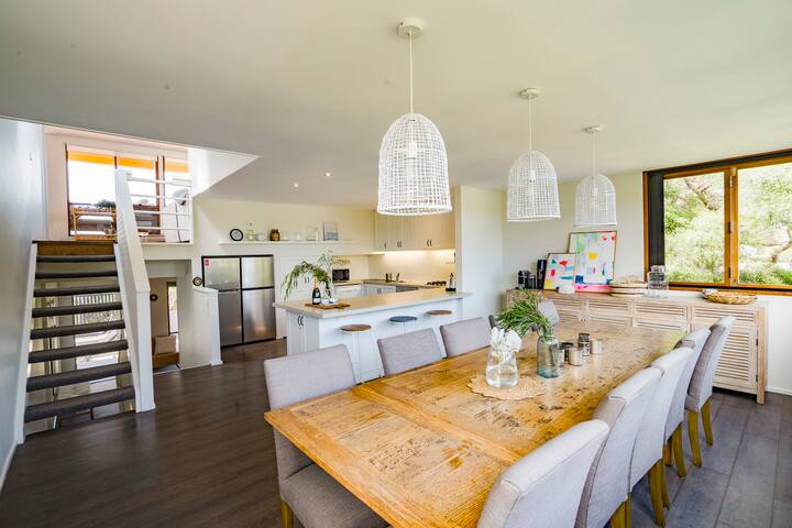 Heated Pool,Spa,Bay Views,500m to Beach, Sorrento! gallery image 5