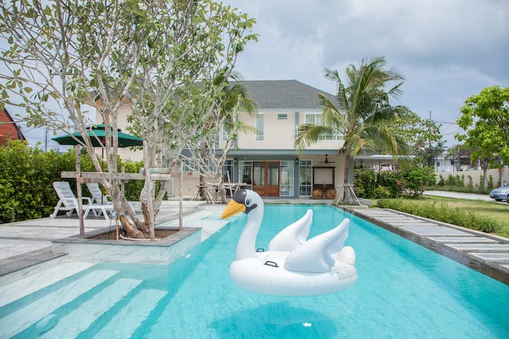 10 Bedroom Pool Villa In Rawai - Phuket