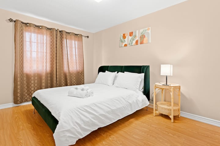 Удобна оаза со една спална соба со брачен кревет, совршена за самостојни авантуристи или романтични одмори