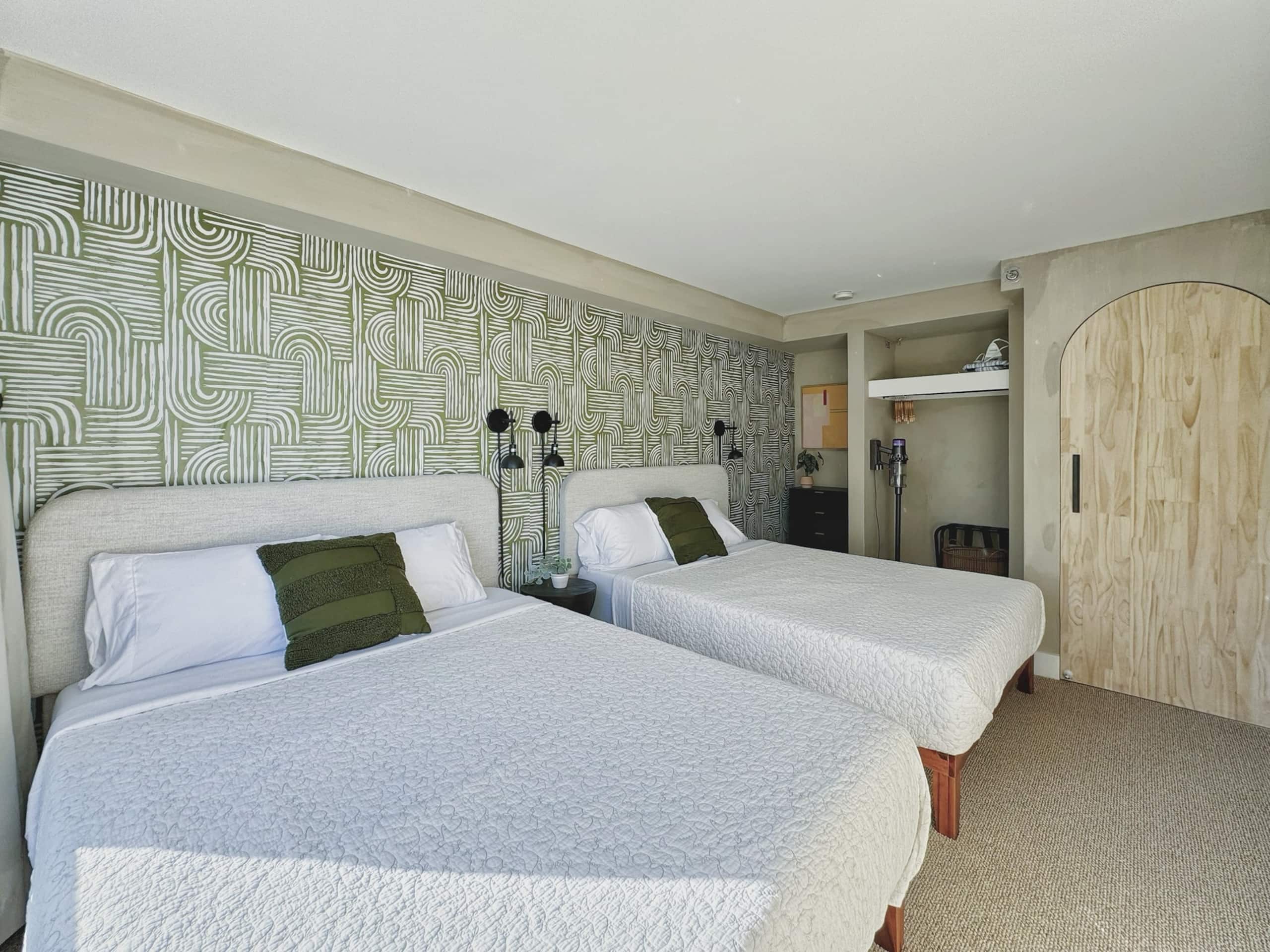 *Close to Beach Modern 1BR in Waikiki w/Parking* - Image 26