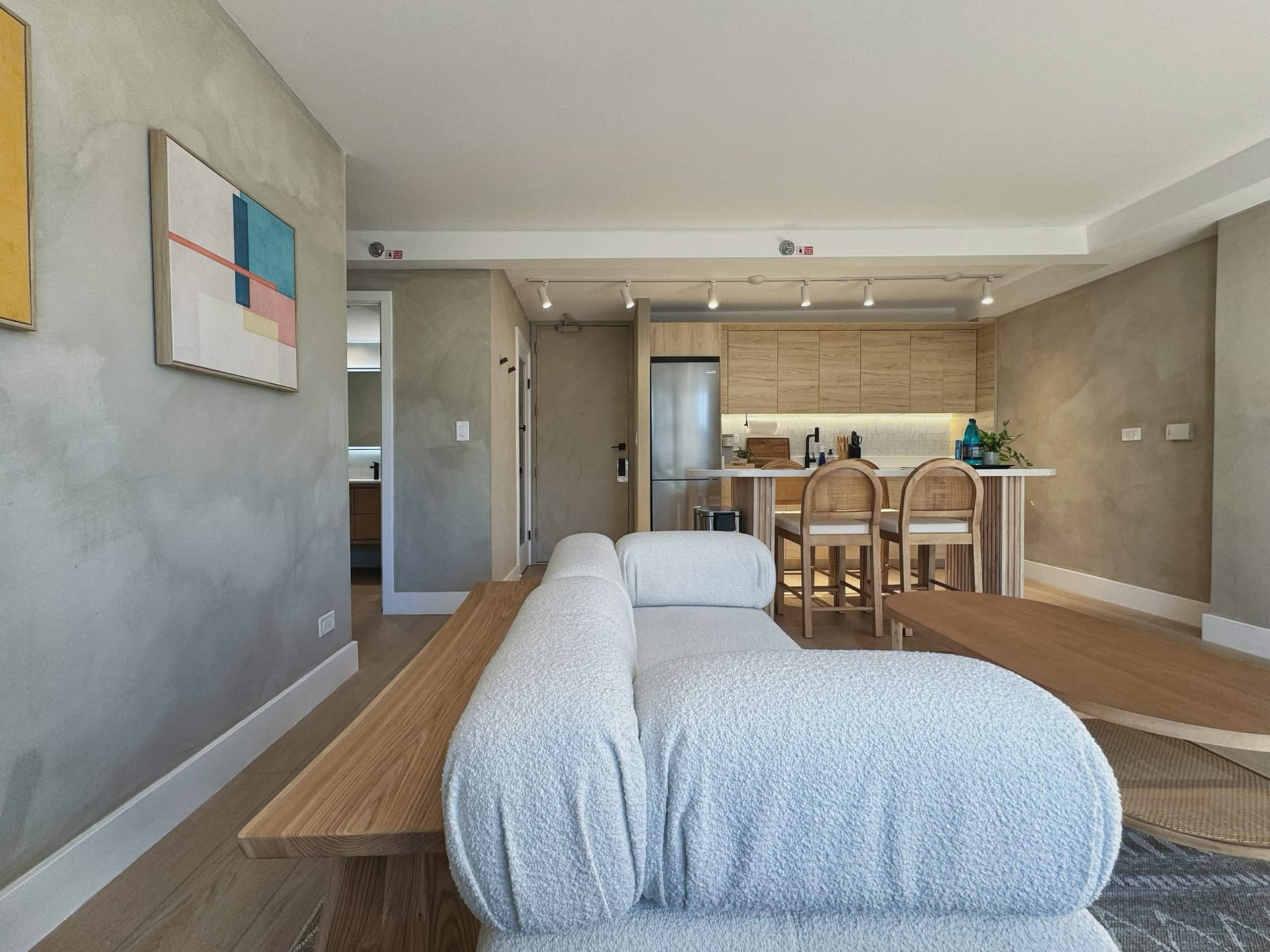 *Close to Beach Modern 1BR in Waikiki w/Parking* - Image 3