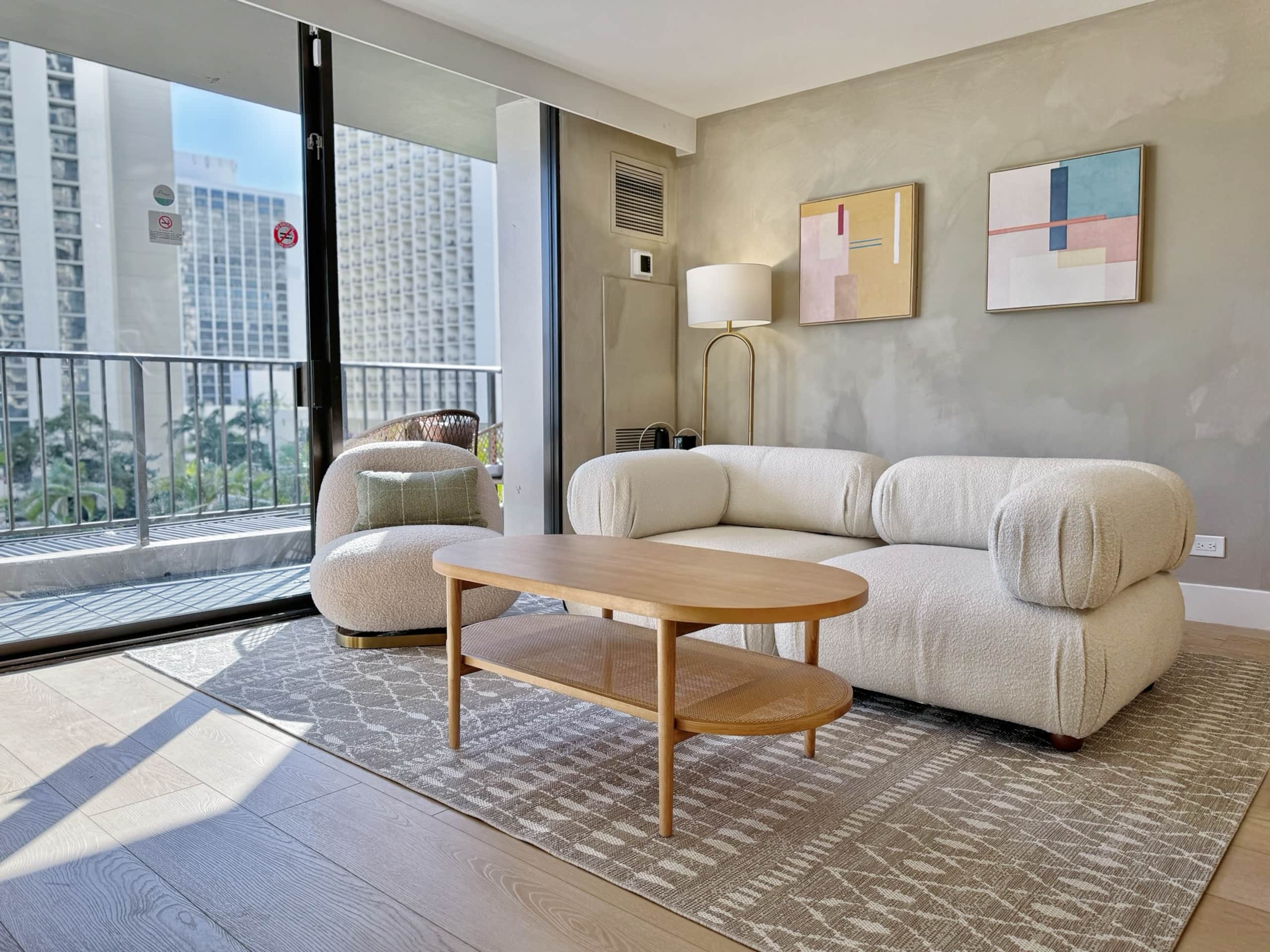 *Close to Beach Modern 1BR in Waikiki w/Parking* - Image 13