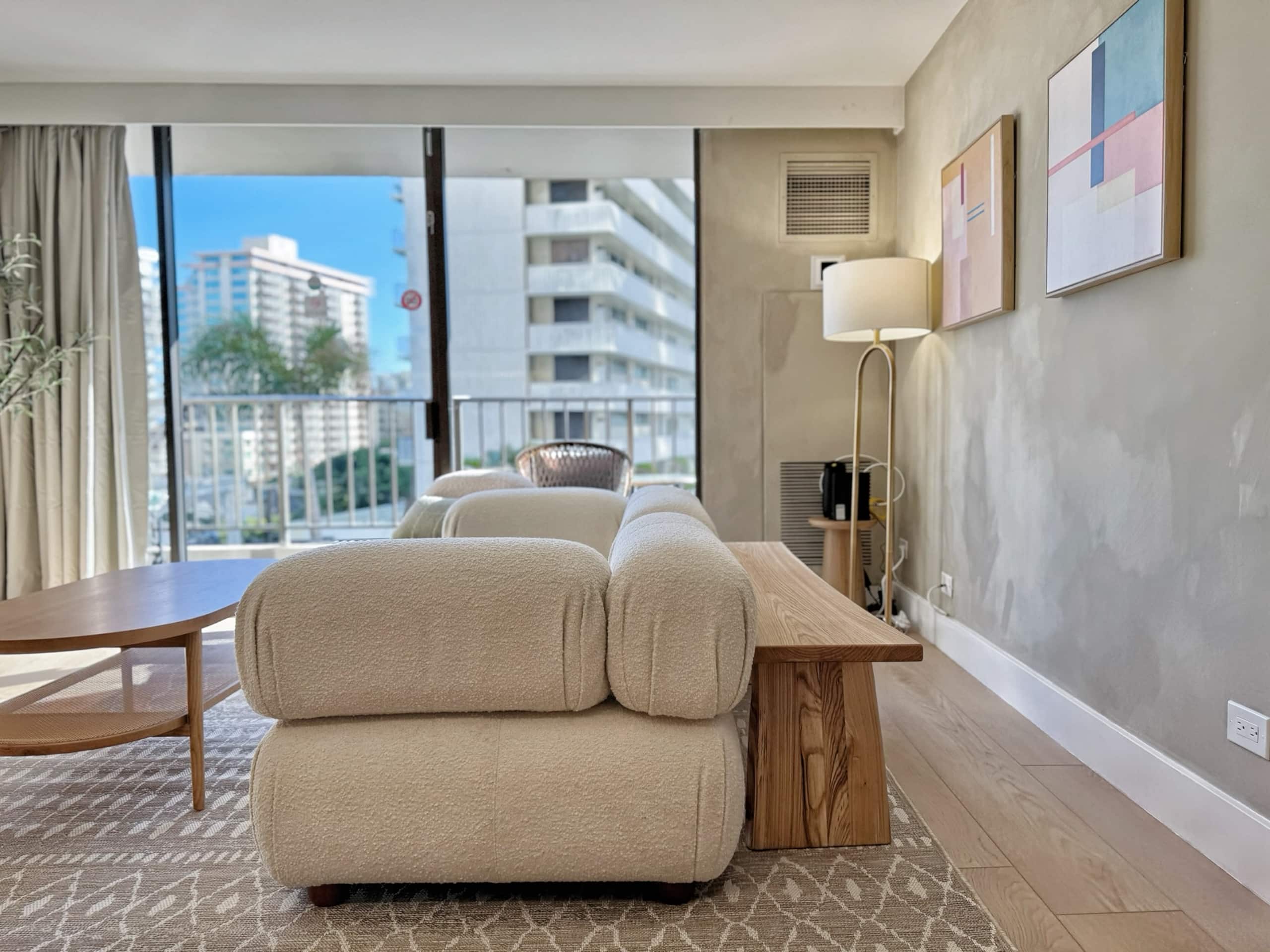 *Close to Beach Modern 1BR in Waikiki w/Parking* - Image 11