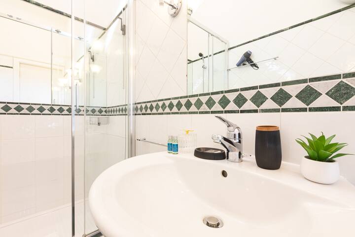 Spanish Steps Exclusive Apartment gallery image 4