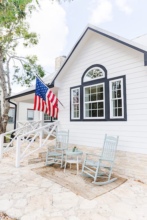Fayetteville Farmhouse near Round Top