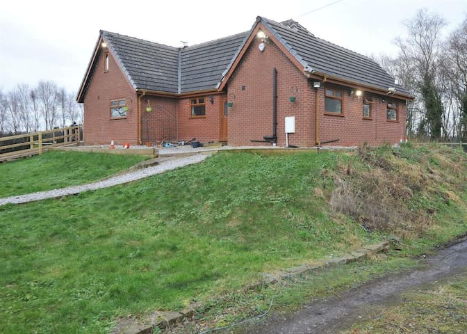 Elmholme House gallery image 2