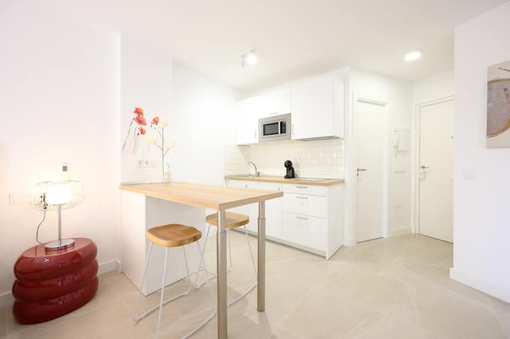 Terrace, Parking & Pool By 10tosea - Fuengirola