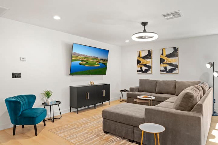 7 Br Scottsdale Home | Free Heated Pool | Hot Tub - Scottsdale, AZ