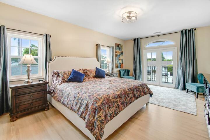 Beautiful Sherman Oaks Oasis gallery image 4