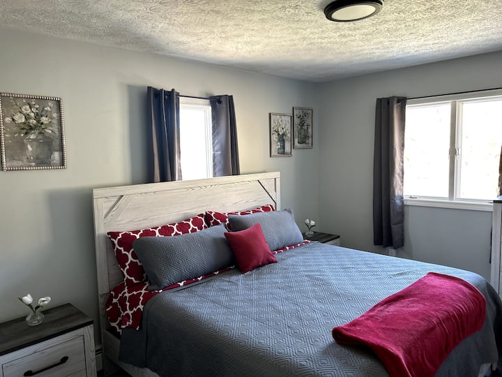 Brand new & close to casinos with HOT TUB