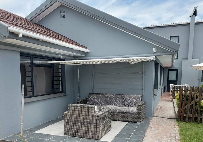 The Elephant Cottage gallery image 4