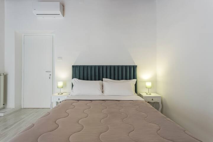 Gilda Apartment New elegant apartment in Termini gallery image 4