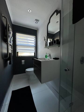 Little Paradise in Hout Bay gallery image 5