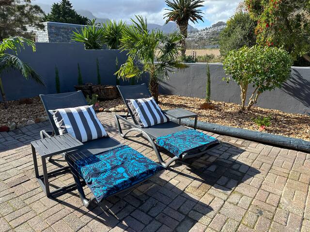 Little Paradise in Hout Bay gallery image 4