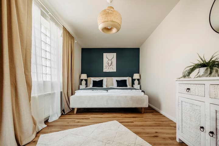 Here you can sleep heavenly - on first-class mattresses and in fresh linens! 