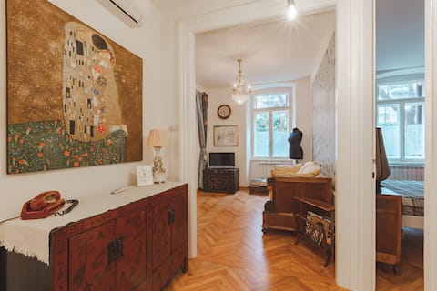 Top performing Airbnb: The Last Paradise - Historic Center in Trieste