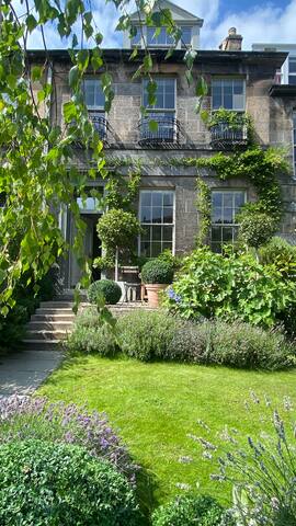 Artists Townhouse gallery image 3