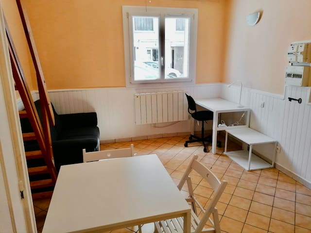Camille France managed Airbnb listing 3
