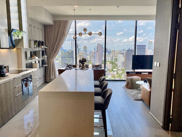 Asok Terminal 21 Super Luxury Classy 120SQM