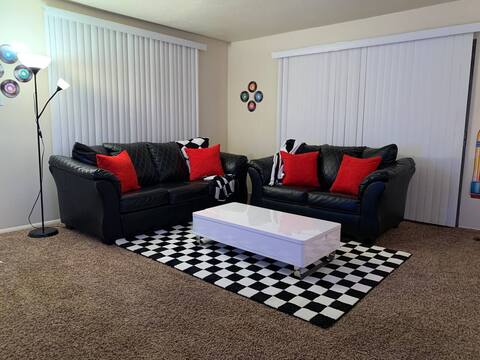 Decades Themed House 5 Bedrooms