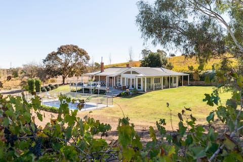 O'Briens of Clare - pets | vineyard view | stylish