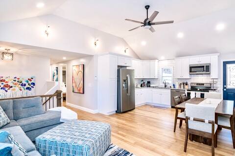 Spacious Private Retreat Near Holyoke State Park!