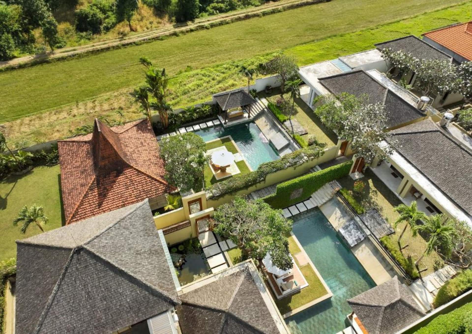 Spacious Poolside Retreat 5 Bedroom Private Villa in Canggu