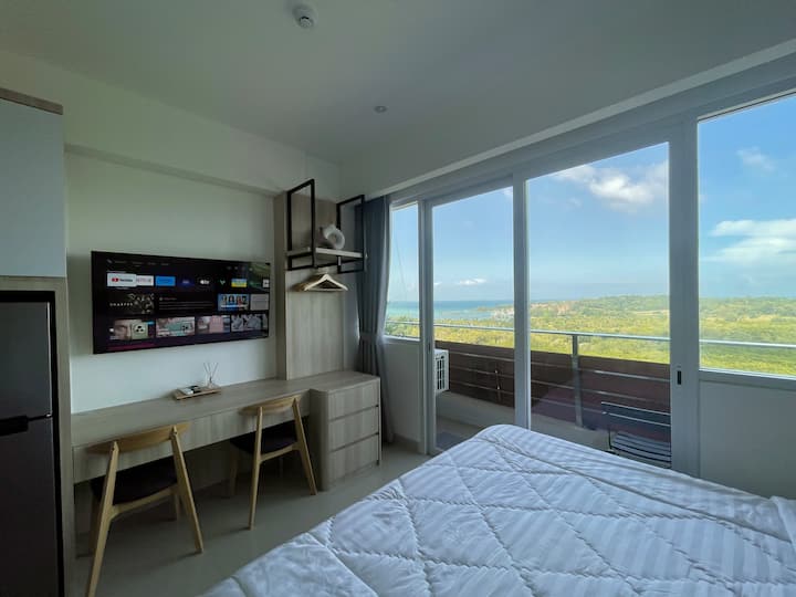 Sea View Apartment At Nuvasa Bay In Nongsa Area - Johor