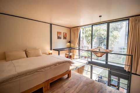 Unique Garden house -Old Patan!