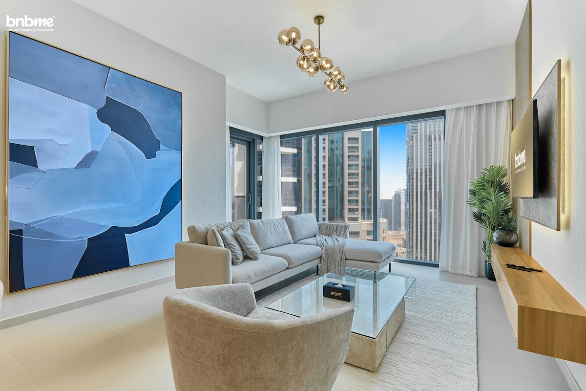 bnbmehomes | Mesmerizing Act 1 Act 2 2 BR Downtown