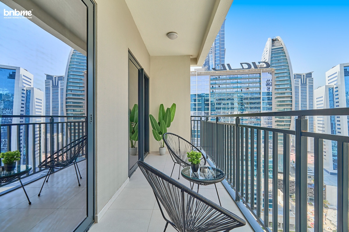 bnbme | Artistic Apt Near Dubai Canal & Downtown