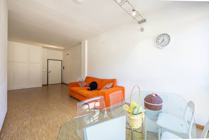 Lame Pro, Bologna by Short Holidays gallery image 2