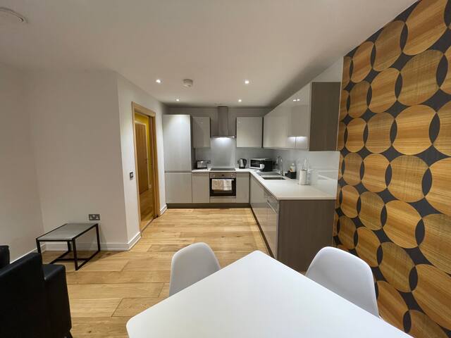 2 bedroom 2 bathroom 5 people @ MCR City Centre gallery image 3