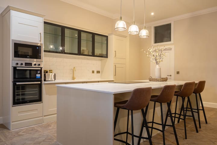 Luxury Nests – City Centre 1 gallery image 3