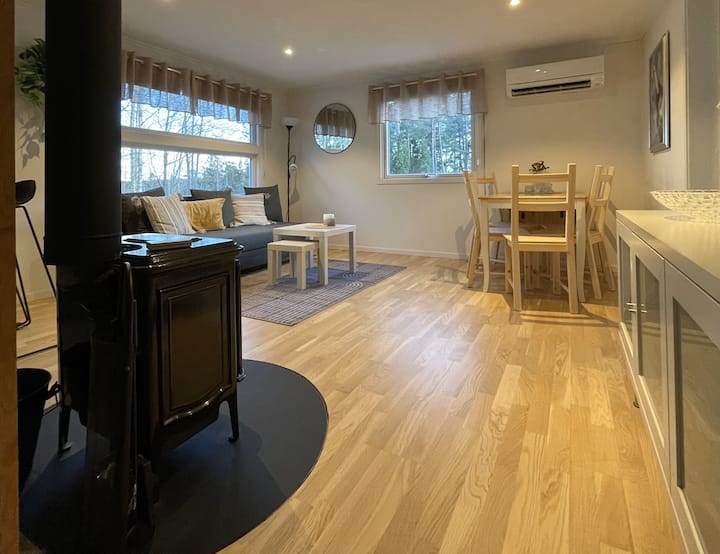 Sebule yenye viti vingi na kitanda cha sofa sentimita 130x200. 