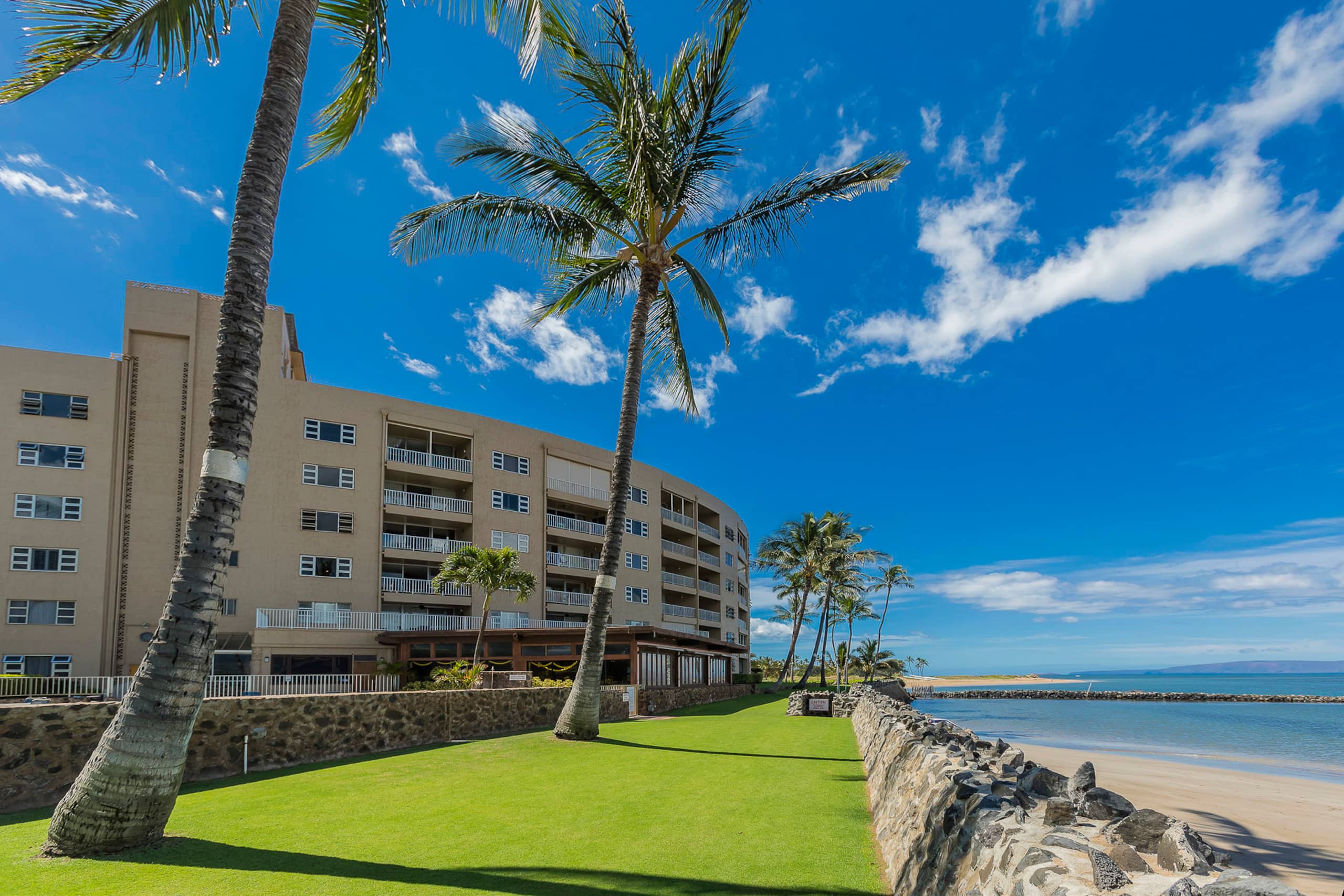 Beautiful Oceanfront Condo - Image 24