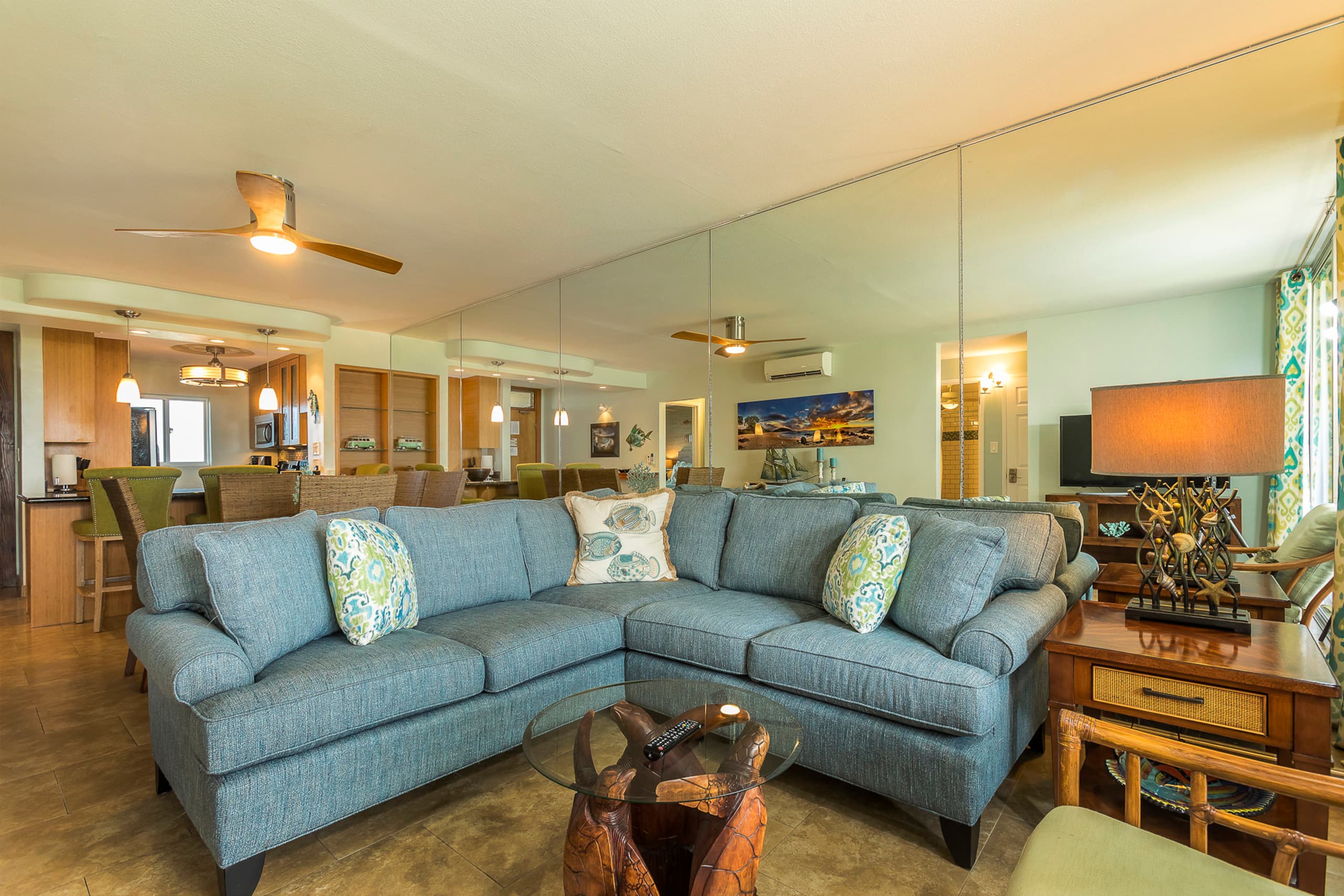 Beautiful Oceanfront Condo - Image 3