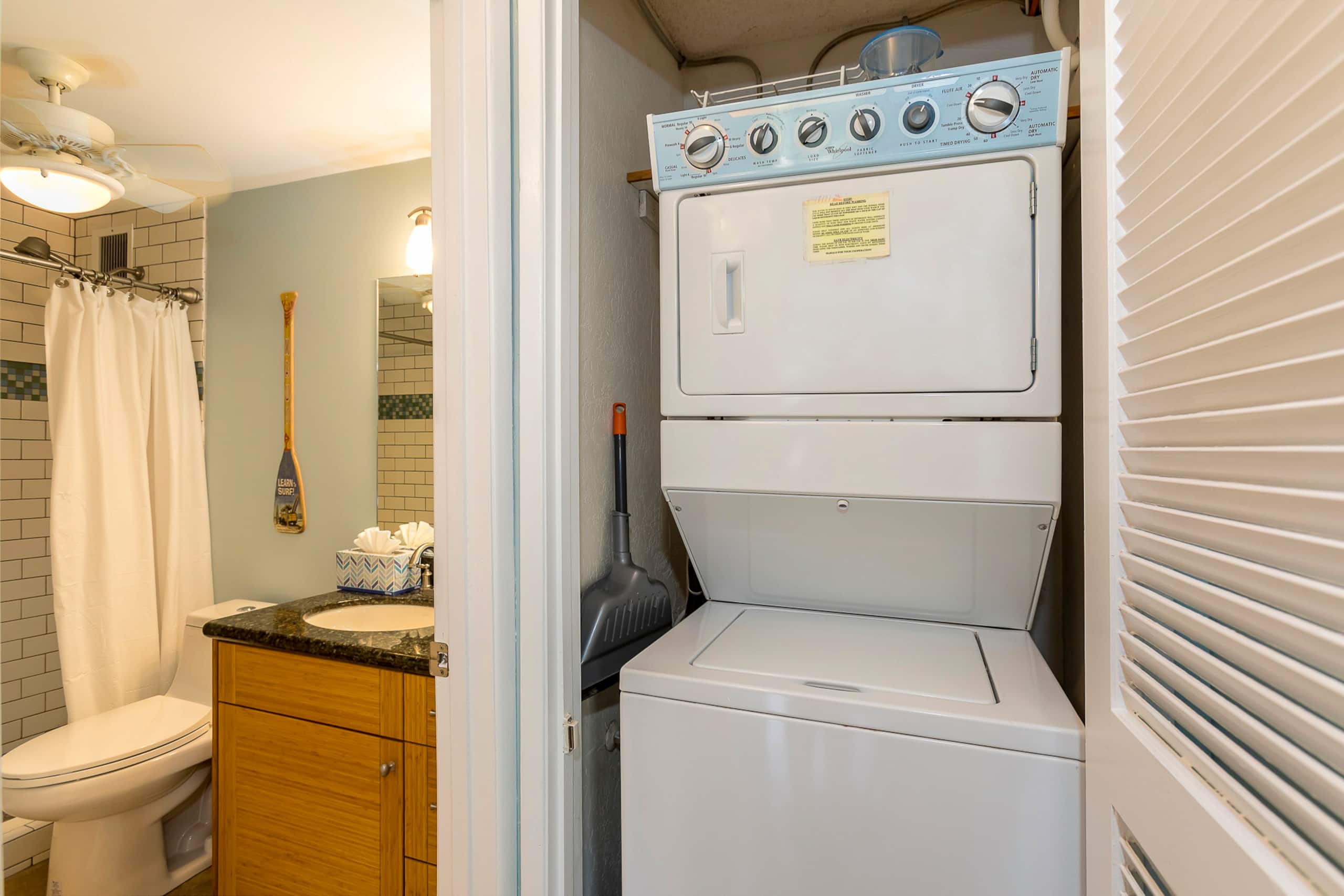 Beautiful Oceanfront Condo - Image 19