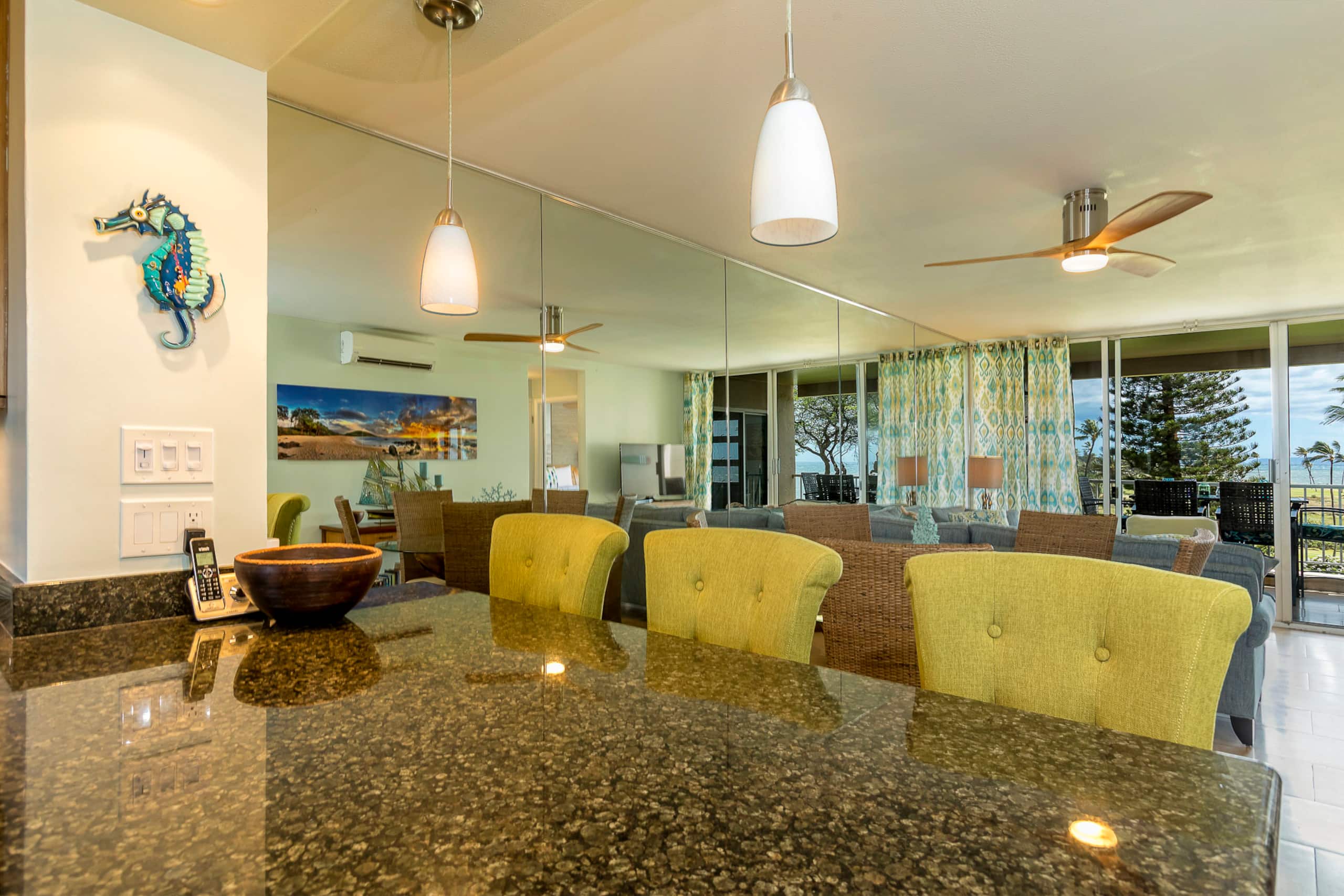 Beautiful Oceanfront Condo - Image 35