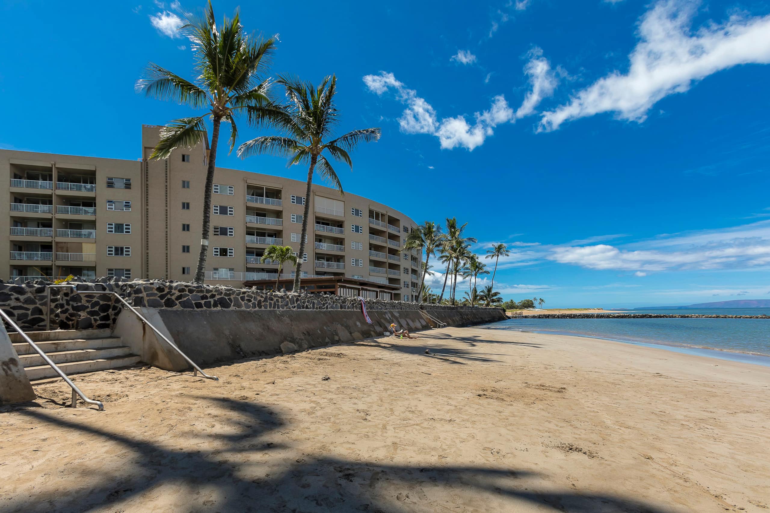 Beautiful Oceanfront Condo - Image 30